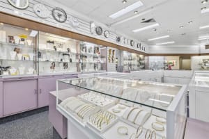 Highly respected Central Queensland Jeweller