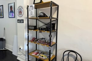 LEASEHOLD - Morv The Barber, Corowa NSW - 1P0587