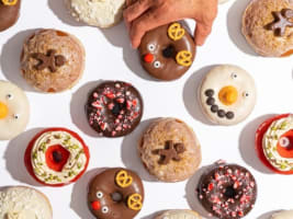 Donut and Coffee Franchise Kiosk in Major Sutherland Shire Shopping Centre, No Cooking Required