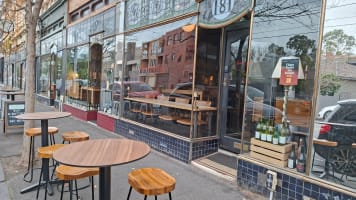 UNDER OFFER - Bar Gloria