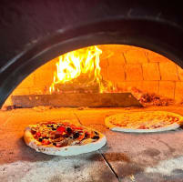 AUTHENTIC ITALIAN PIZZERIA - Local Gem with Lifestyle Hours & Low Rent!