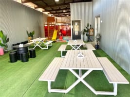 Thriving Outback Cafe & Gift Shop (+ Freehold Building*)