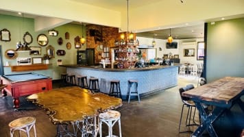 Award-Winning Farmers Arms Hotel – Creswick
