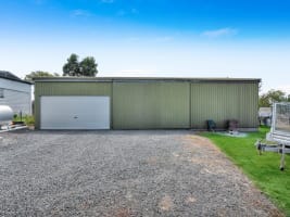 Road House General Store LPO Freehold 3BR Home Block size 2668m2, T/O FY25 $1.5mill+