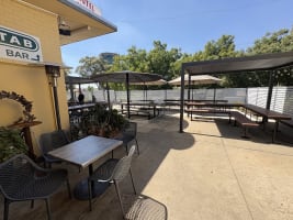 Freehold Hotel  Motel Deniliquin