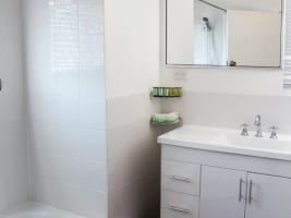 Freehold Motel Including Fully Furnished 4 Bedroom House