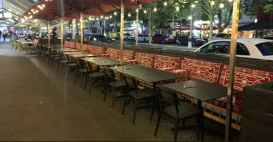 PRIME LYGON STREET HOSPITALITY OPPORTUNITY  HIGH TURNOVER, FULLY RENOVATED