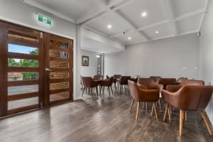 RARE FREEHOLD HOSPITALITY OPPORTUNITY IN ORANGE’S GROWING EASTERN CORRIDOR - 153HF
