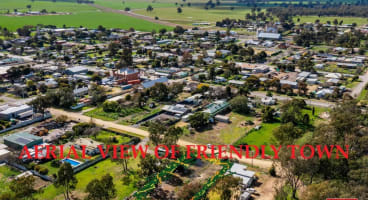 Freehold, Business on Vendors terms.