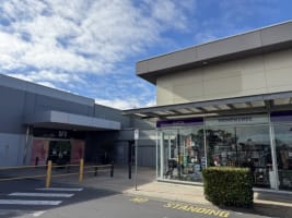 Gift and Homewares - Assets & Assignment of lease Sale Moorabbin DFO (JASIWR2651)