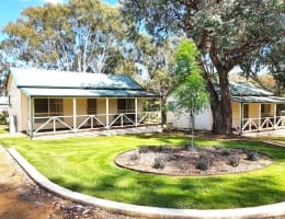 FREEHOLD - Golden Heritage Accommodation, Beechworth VIC - 1P0598