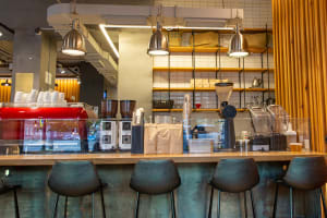 Wonderful Takeaway & Cafe for Sale | Cheap Rent | Main Road Exposure | [2511051]