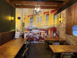 Thai Restaurant in Busy Shopping Centre – High Growth Potential