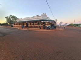 FREEHOLD COUNTRY HOTEL and RESIDENCE -