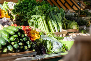 Fresh Local Produce - Speciality Foods - Fruit & Veg Boxes