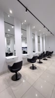 ESTABLISHED GEELONG HAIR SALON FOR SALE
