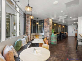 Gorgeous Fit-Out | Prime Coastal Location | Turnkey Opportunity