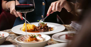 Profitable Italian Restaurant in Prestigious Bayside area