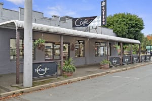 Successful, long-standing (40+ years in business) cafe for sale