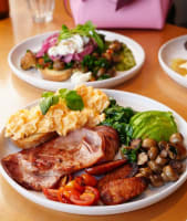 Profitable Melbourne Café | $18K+ Weekly Revenue | Low Rent | Premium Location