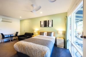 FREEHOLD - Golden Heritage Accommodation, Beechworth VIC - 1P0598