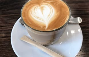 Inner-North Italian Bakery/Café – Prime Corner Location | Live-In Opportunity