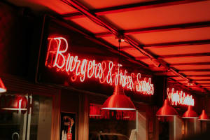 RESTAURANT & BAR