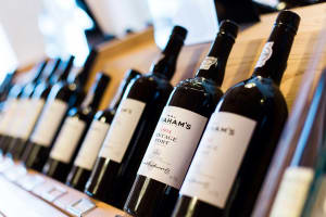 Long Established Bottle Shop *Tkg $12K Per Week *Good Rent [2311231]