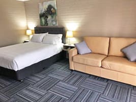 Freehold Motel Including Fully Furnished 4 Bedroom House