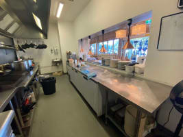 CHEAPEST RENT IN TOWN!  Modern Dining Licensed Restaurant