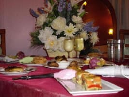 BELLA ROSAS TEAROOMS, COTTAGE AND GARDEN CENTRE