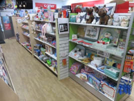 Burnett Heads Post and News (SP2522)