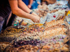 High-Margin Gourmet Grocery | Profit $1.49M