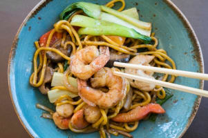 Profitable Asian Noodle Bar for Sale | Prime Busy Location [2606041]