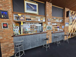 COUNTRY OPPORTUNITY WITH A BRIGHT FUTURE - 2453ML