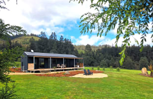 LUXURY TOURISM RETREAT & LIFESTYLE PROPERTY | APPROVED EXPANSION | TASMANIA