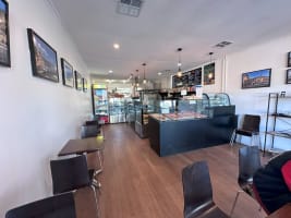 ​** Sold ** 5 BAKERY CAFÉ ONLY TRADES 37 WEEKS PA MON-FRI 9am-3.30pm LOC ON THE PARADE RENT $606P...