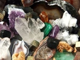 Well-established retail business specialisig in Crystals!