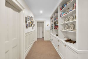 Prime Location Residence with Income or 3 BnB lets (stca) or Health Professional Rooms