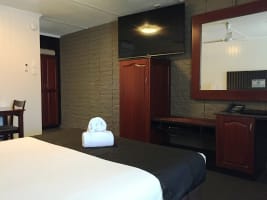 MONEY MAKING LEASEHOLD BUSINESS OPPORTUNITY WITH SECURE LEASE, MACKAY - 2903ML