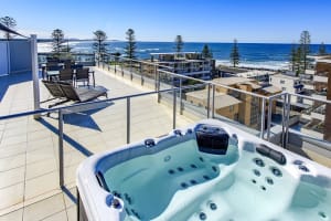Executive Living with Significant Income - ID 7846