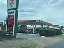 7 ELEVEN PETROL STATION, CARWASH & CONVENIENCE STORE FOR SALE