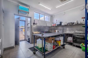 Well-Established Chicken Shop/Yiros Bar