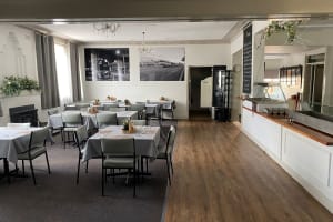 Terminus Hotel - A Big Country Hotel