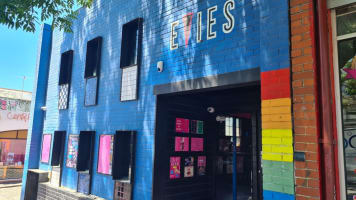 Evies Disco Diner - A Vibrant Neon-Soaked Fitzroy Spot