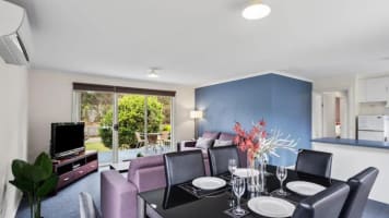 Phillip Island – Resort & Café with Growth Potential