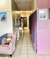 MAROOCHYDORE BEAUTY SALON.  SELLING AT A MODEST WIWO BASIS - BE QUICK!