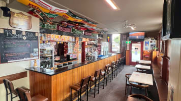 Historic Ballarat Pub with Accommodation & Multiple Income Streams