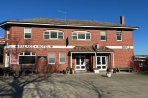 Major Price Reduction - Palace Hotel Lang Lang