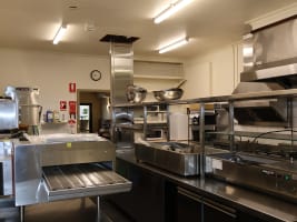 A Brand New Refurbished Hotel In The Heart Of The Goldfields - 148HL